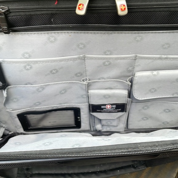 Wenger Laptop Carry Case - Picture 8 of 11